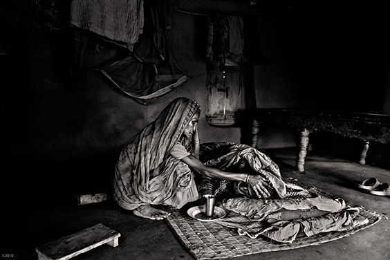 Photo by Munem Wasif for 2010 Pictures of the Year International exhibit