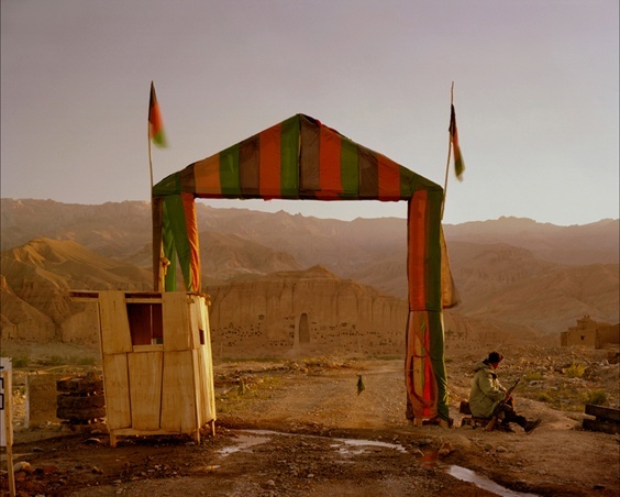 Photo by Simon Norfolk for War/Photography exhibit