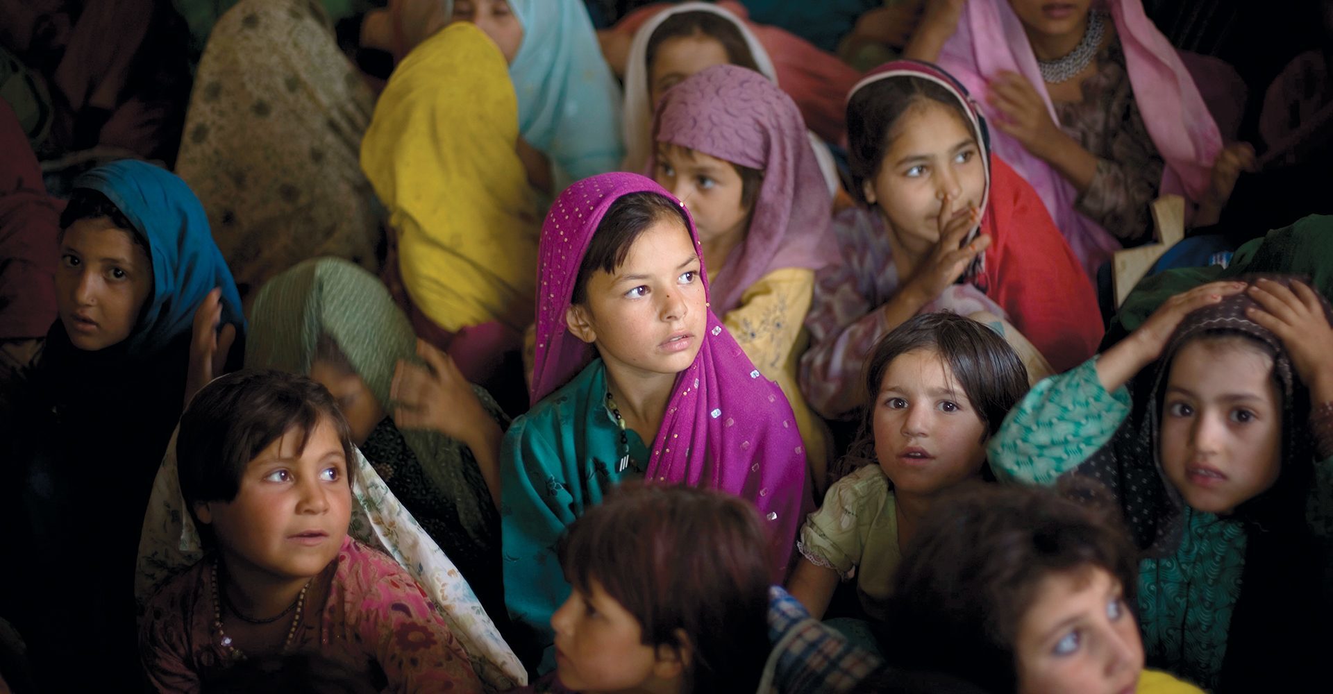 2009 Pictures of the Year International: The World. In High Resolution